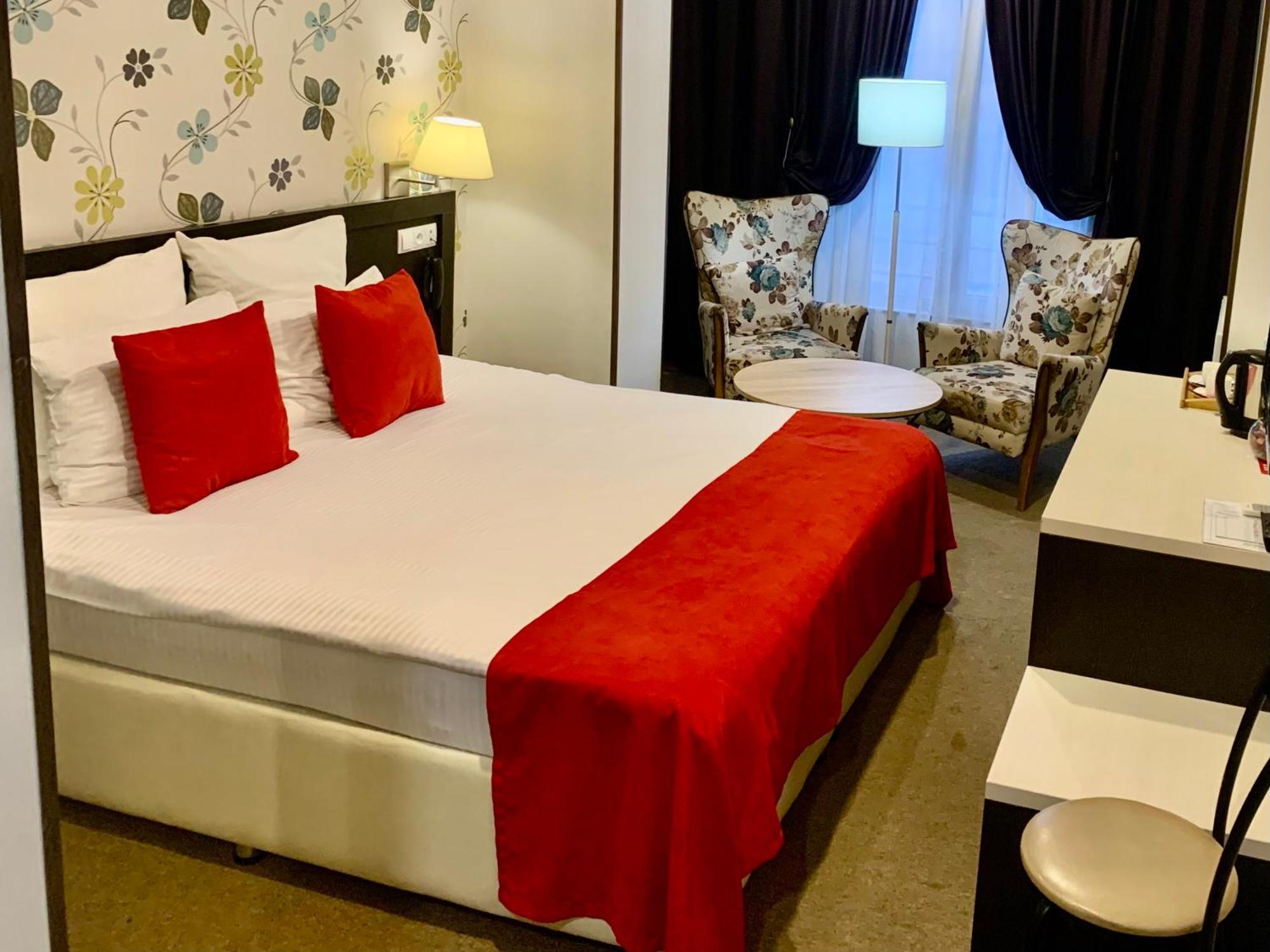 East Gate Boutique Hotel Тбилиси Екстериор снимка