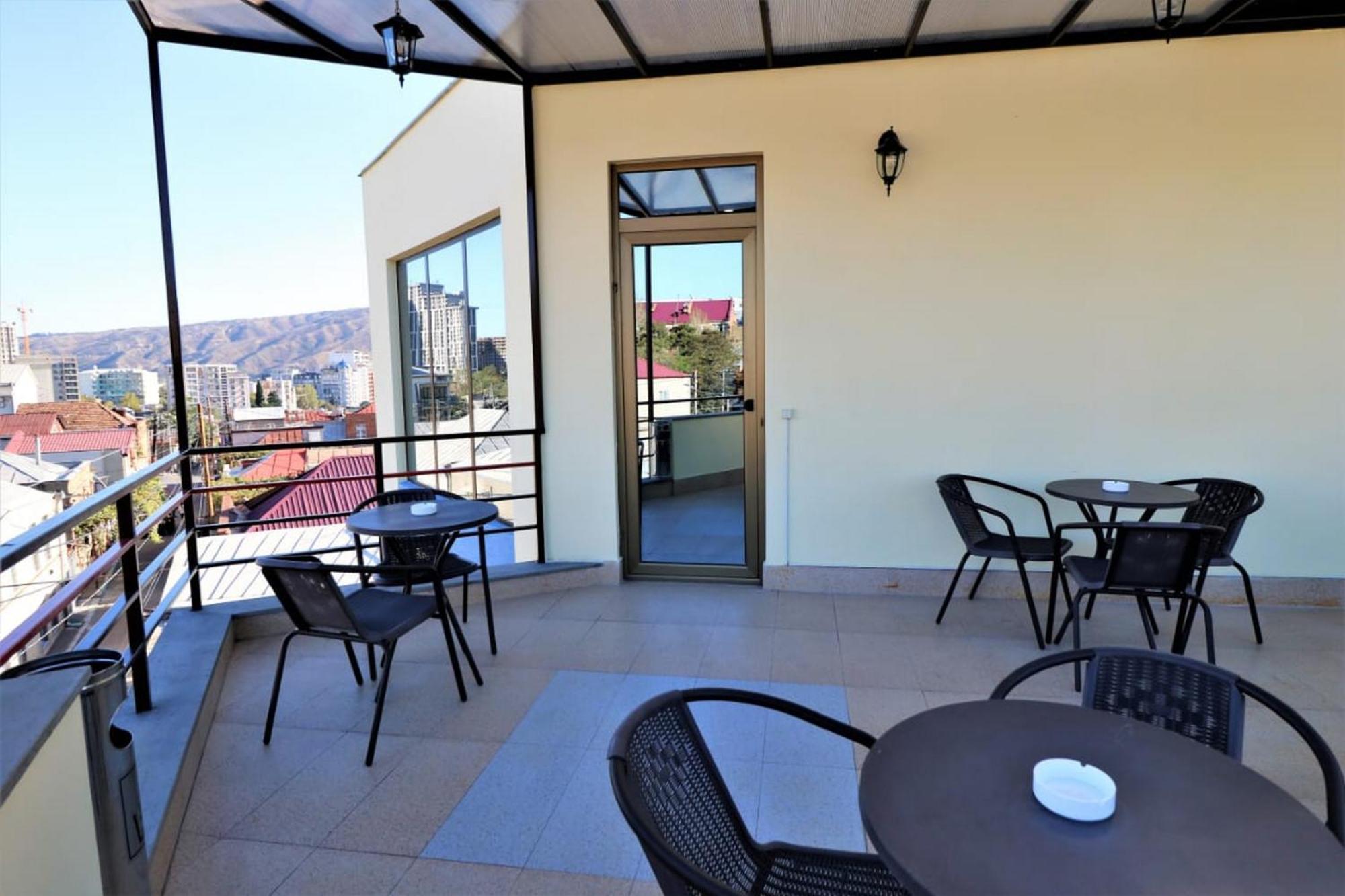 East Gate Boutique Hotel Тбилиси Екстериор снимка