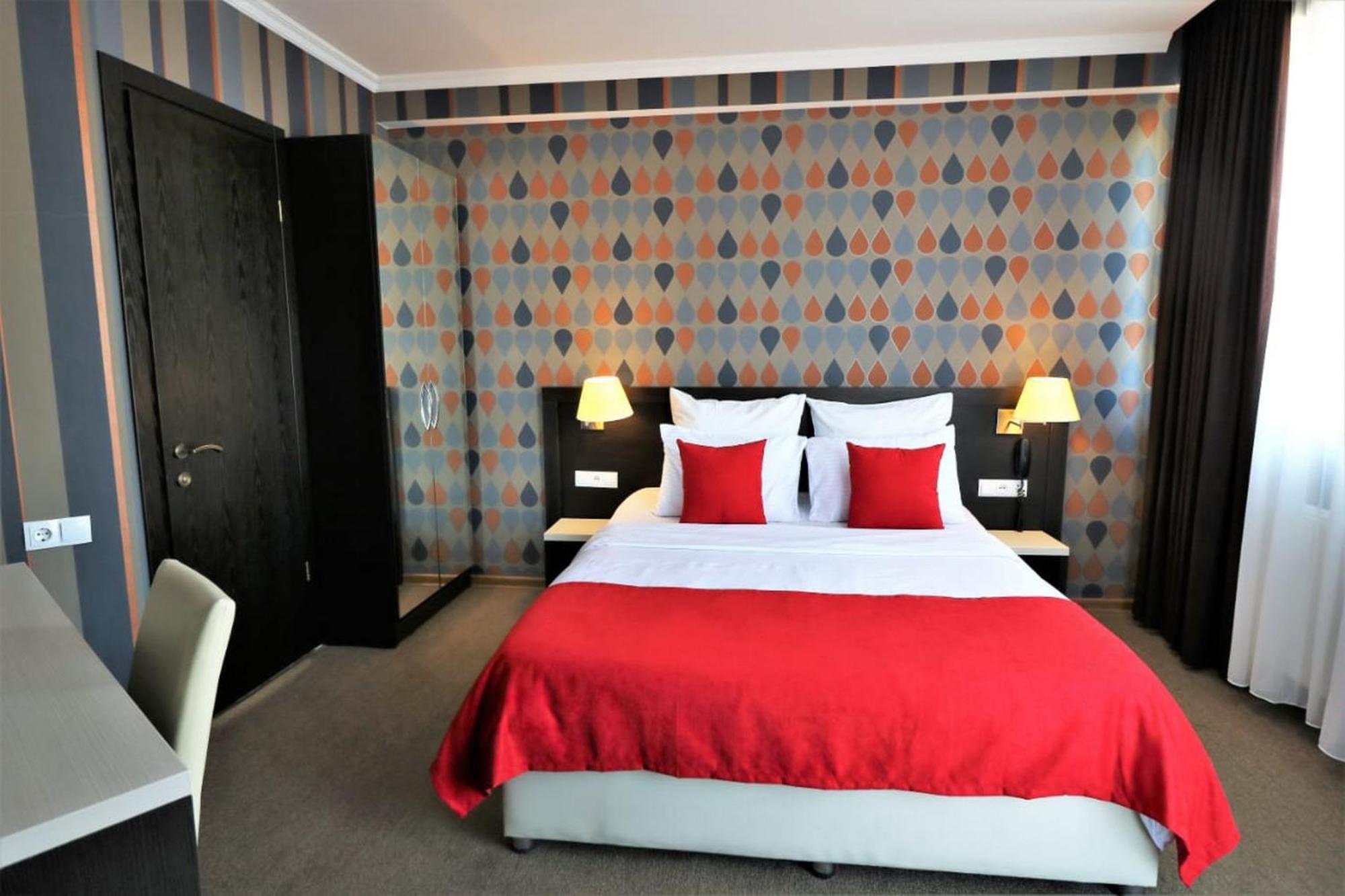 East Gate Boutique Hotel Тбилиси Екстериор снимка